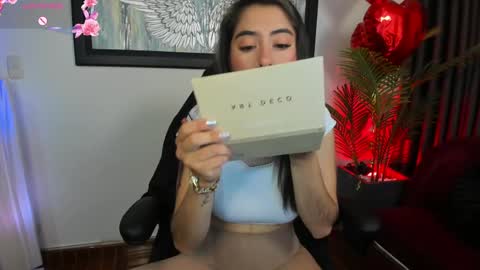 Charlote online show from February 18, 3:32 pm