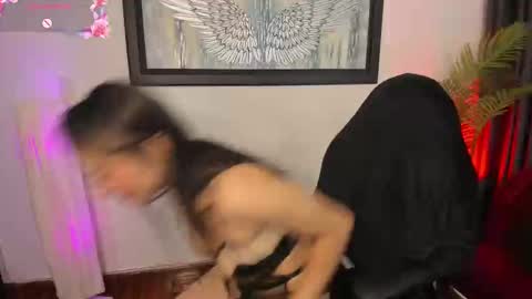 Charlote online show from March 5, 4:02 pm