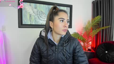 Charlote online show from March 6, 3:02 pm