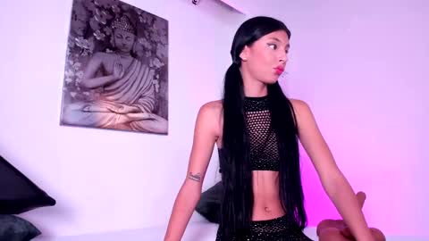 Charlote online show from February 24, 7:52 pm