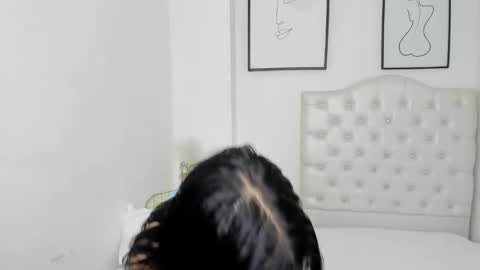 Snapshot of charlotte_capell chatting on February 26, 6:15 am Charly online show from February 26, 6:15 am