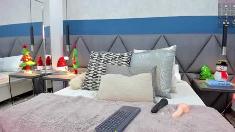 Charlotte online show from December 21, 1:53 pm