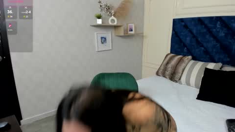 Charlotte Mayers online show from October 6, 11:29 am