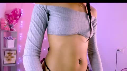 charlotteee online show from November 6, 12:44 am