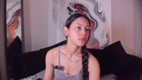 Snapshot of charlottegray_1 chatting on November 14, 7:56 pm charlottegray_1 online show from November 14, 7:56 pm