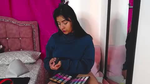 charlottekiss99 online show from September 19, 11:44 am