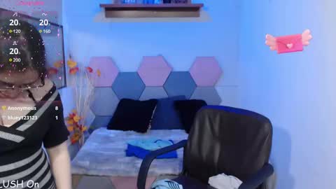 Charlotte Taylor online show from February 1, 6:54 am