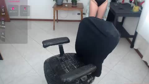 charlottezoe online show from February 17, 6:48 pm