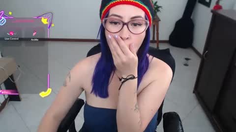 charlottezoe online show from September 9, 3:11 pm