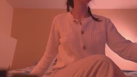 katie online show from November 22, 10:25 am