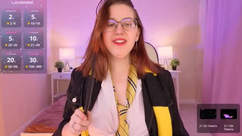 Snapshot of charmygrace chatting on December 16, 10:50 am Grace online show from December 16, 10:50 am