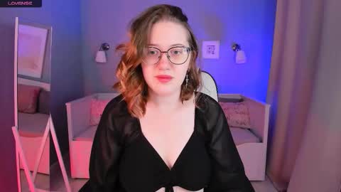 Snapshot of charmygrace chatting on September 16, 11:00 am Grace online show from September 16, 11:00 am