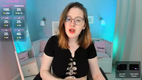 Snapshot of charmygrace chatting on October 4, 11:19 am Grace online show from October 4, 11:19 am