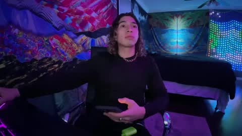 Snapshot of chaseocean1111 chatting on December 27, 8:24 am chaseocean1111 online show from December 27, 8:24 am