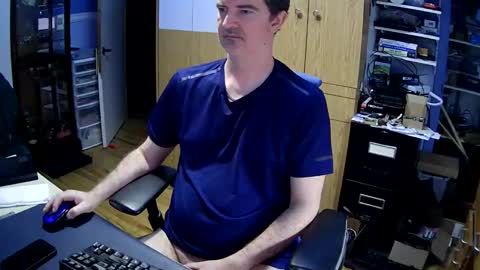 wanaBeYourToy online show from February 27, 11:41 am