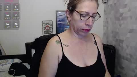 CHAYLA VICTORIA RUIZ  online show from September 22, 11:56 am