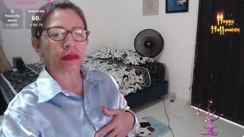 CHAYLA VICTORIA RUIZ  online show from October 22, 12:05 pm