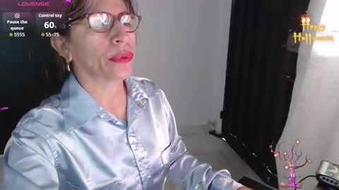 CHAYLA VICTORIA RUIZ  online show from November 15, 11:07 am