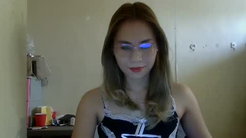 chelly4u69 online show from October 7, 3:04 am