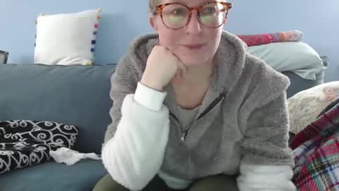 Chelsea online show from December 8, 6:28 pm