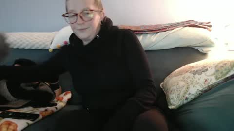 Chelsea online show from January 2, 9:07 pm