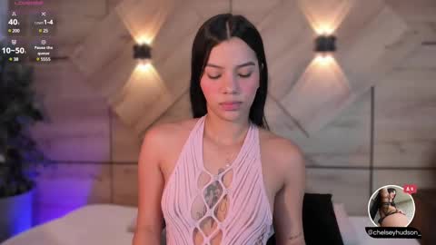 Snapshot of chelsey_hudson chatting on March 3, 11:33 am chelsey_hudson online show from March 3, 11:33 am