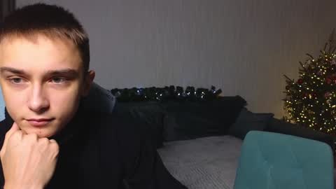 LUCASRYANPVT IS OPEN online show from December 19, 6:45 am