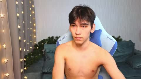 LUCASRYANPVT IS OPEN online show from January 22, 12:38 pm