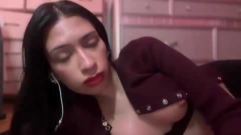 cherliecarmen online show from February 7, 4:24 pm