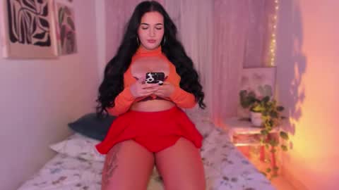 Snapshot of cherries_and_wine_ chatting on November 28, 10:34 pm cherries_and_wine_ online show from November 28, 10:34 pm