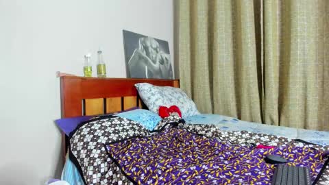 cherry_falls online show from November 22, 8:41 pm