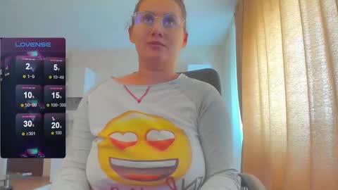 Snapshot of cherry_pie_69 chatting on February 26, 12:47 pm mayra online show from February 26, 12:47 pm