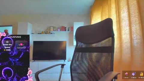 Snapshot of cherry_pie_69 chatting on September 11, 8:03 am mayra online show from September 11, 8:03 am