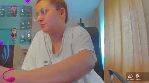 Snapshot of cherry_pie_69 chatting on November 27, 9:11 am mayra online show from November 27, 9:11 am