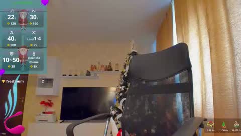 Snapshot of cherry_pie_69 chatting on December 14, 10:09 am mayra online show from December 14, 10:09 am