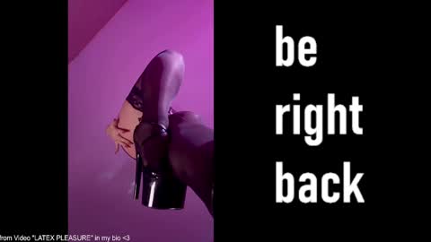 Snapshot of cherry_pie_88 chatting on February 4, 1:06 pm Vanessa Ray STREAMING TIME everyday of the week - German time. except Saturday online show from February 4, 1:06 pm