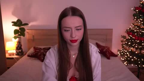 Snapshot of cherryblossom224 chatting on December 15, 10:58 pm Alisha online show from December 15, 10:58 pm