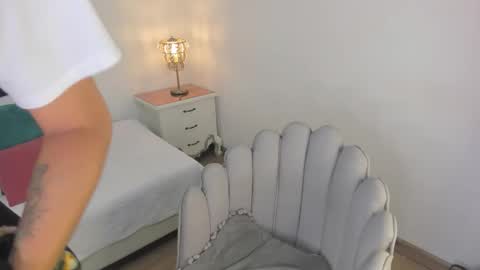 Cherry online show from October 19, 1:01 pm