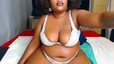 Snapshot of cherryyummy69 chatting on December 9, 11:04 am cherryyummy69 online show from December 9, 11:04 am