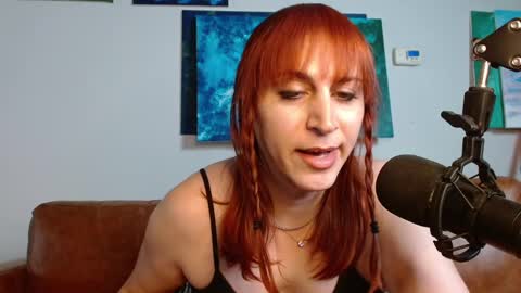 chewygummy online show from October 25, 9:31 pm