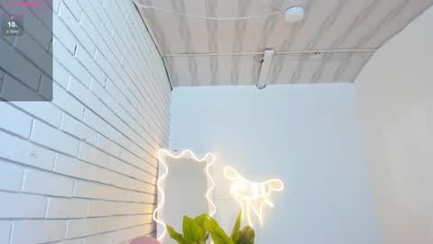 Chiara  online show from February 5, 1:37 am