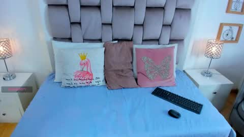 Chiki online show from October 10, 7:57 pm