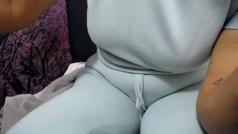 Chikys   online show from December 1, 3:28 pm