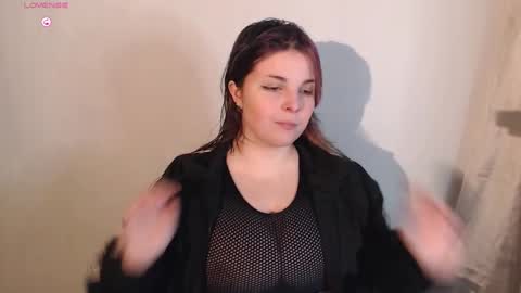 Snapshot of chill_saya chatting on January 7, 8:42 pm Saya online show from January 7, 8:42 pm