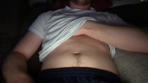 Snapshot of chillgi97 chatting on October 19, 4:46 am chillgi97 online show from October 19, 4:46 am