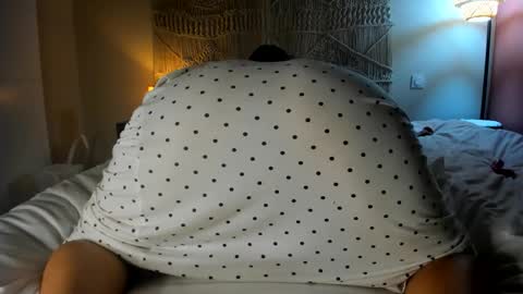 yoursensualparadise online show from November 9, 12:09 am