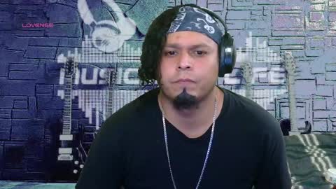 Enrique online show from February 27, 9:58 pm