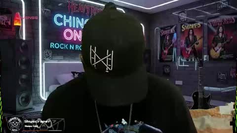 Enrique online show from November 27, 8:22 pm