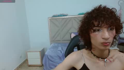 chipi_tay online show from October 19, 11:55 am