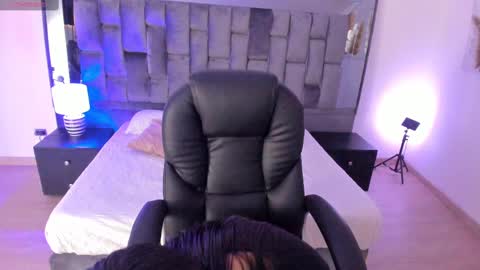 Chloe online show from March 2, 11:29 am